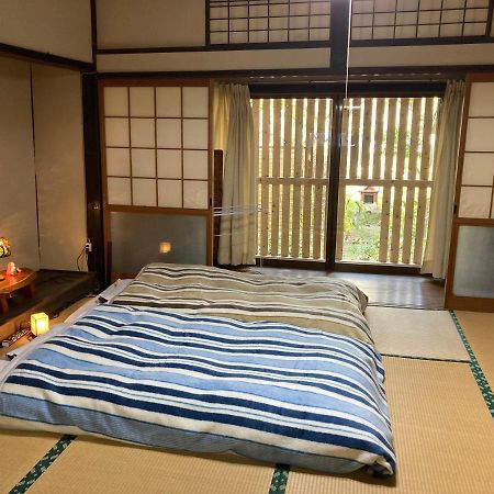 Guesthouse Kojiya 暮らしをつくる宿 旧糀屋 Fukutsu Ngoại thất bức ảnh
