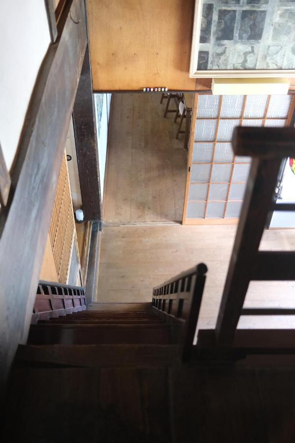 Guesthouse Kojiya 暮らしをつくる宿 旧糀屋 Fukutsu Ngoại thất bức ảnh