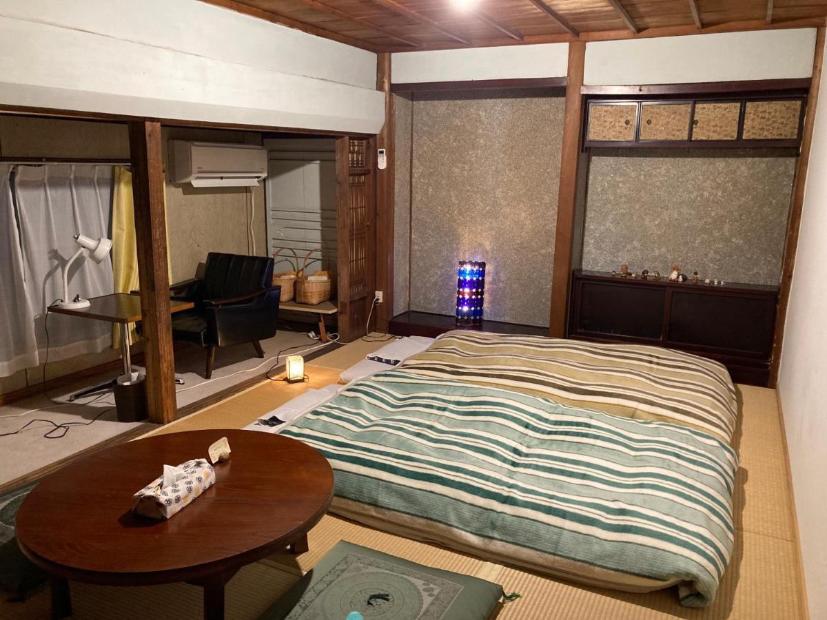 Guesthouse Kojiya 暮らしをつくる宿 旧糀屋 Fukutsu Ngoại thất bức ảnh