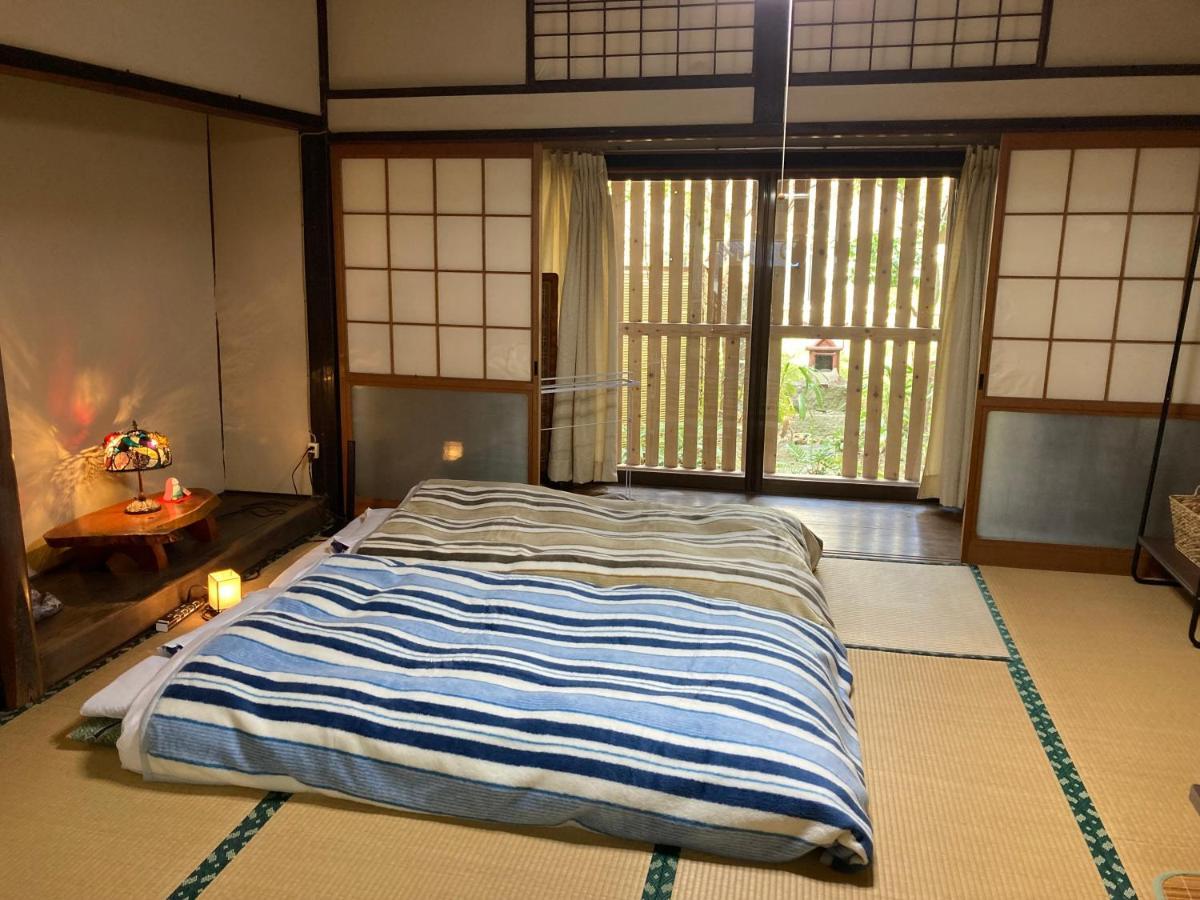 Guesthouse Kojiya 暮らしをつくる宿 旧糀屋 Fukutsu Ngoại thất bức ảnh